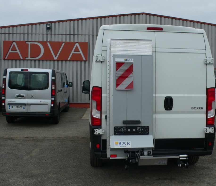 Réalisation hayon sur camion Adva aménagement